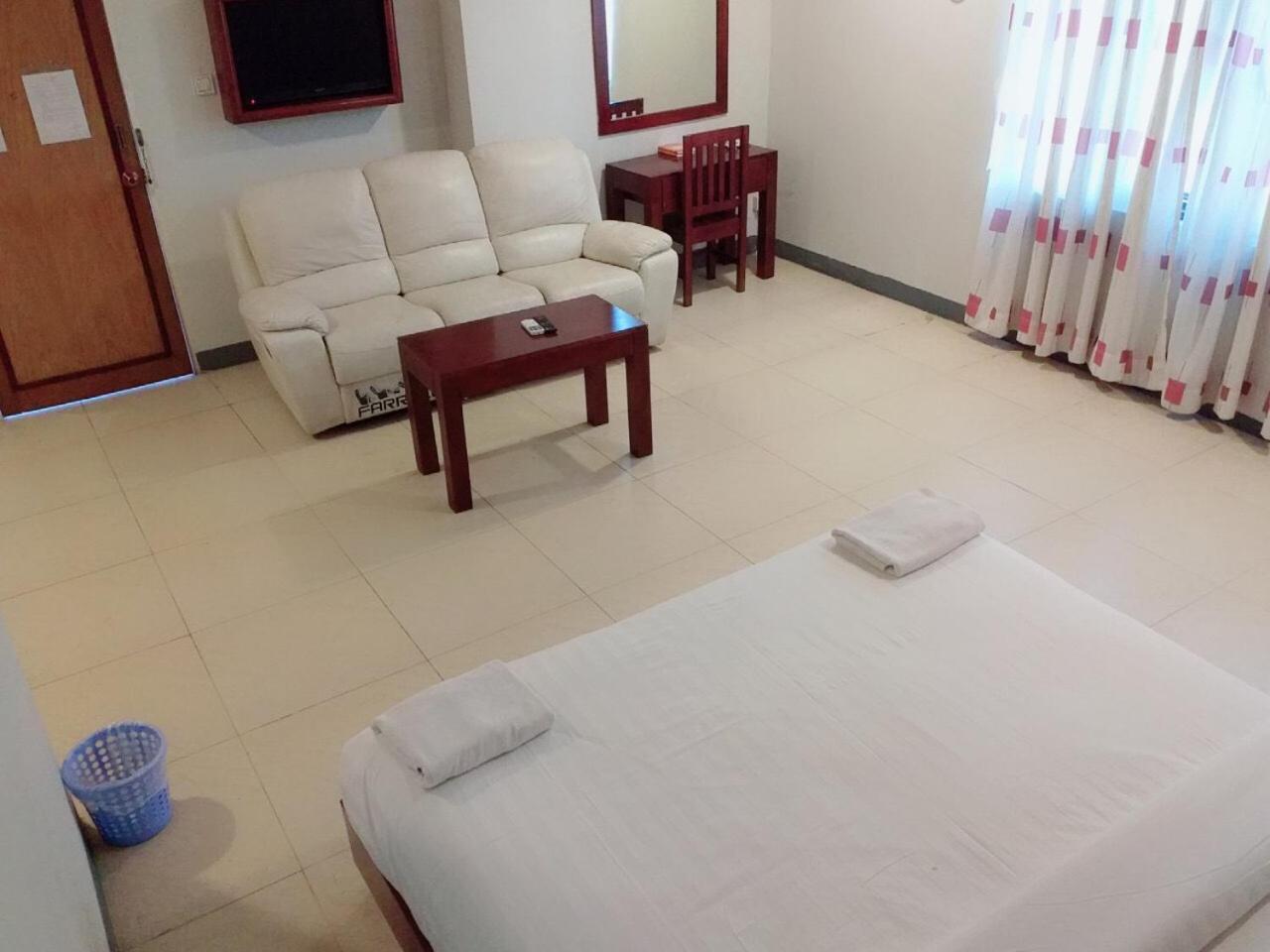 Lanmadaw Plaza Hotel China Town Yangon Exterior foto